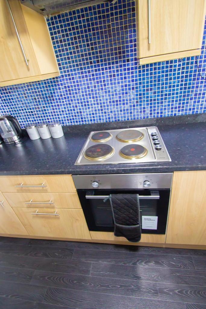 Hilltop Place Suites Near Doncaster Racecourse Luaran gambar
