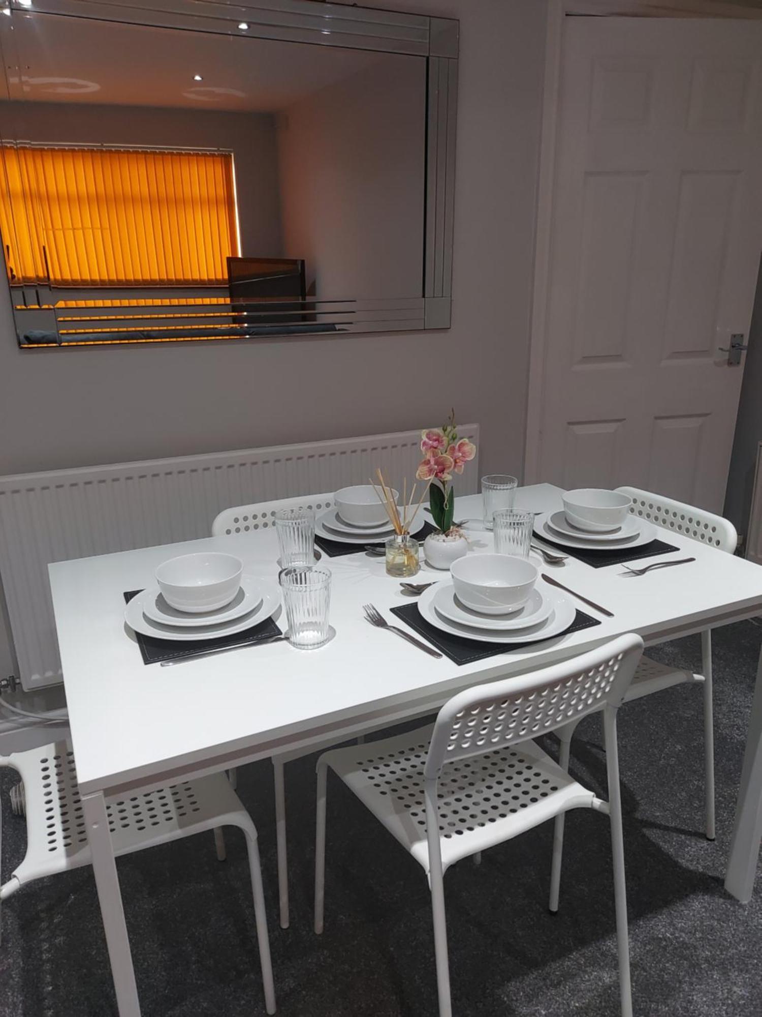 Hilltop Place Suites Near Doncaster Racecourse Luaran gambar